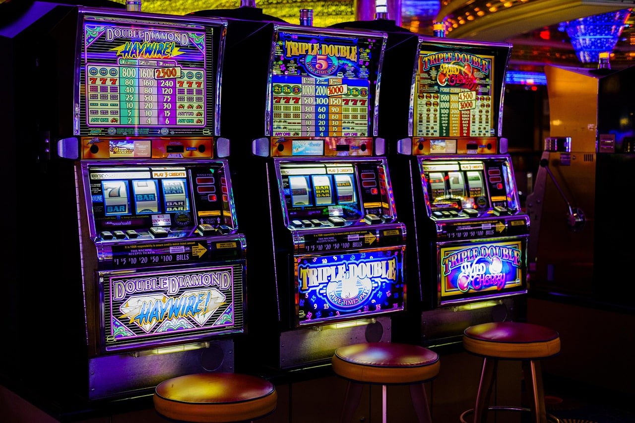 Burna777 Slot RTP နှင့် Jackpot Feature — မြန်မာ ကစားသမားများ Slots Online ကစားနေသောပုံ